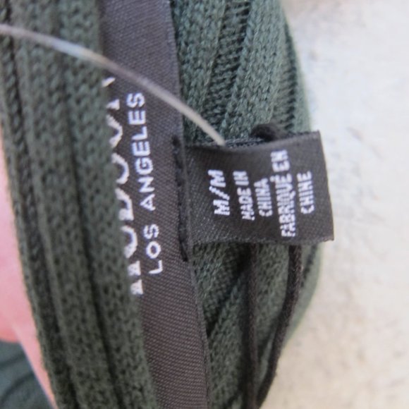 NEW HUDSON gorgeous forest green sweater size MEDIUM - Picture 4 of 4